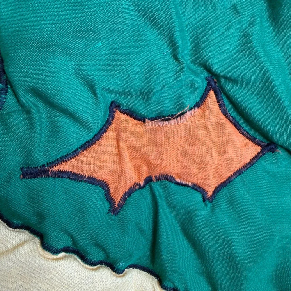 VTG Handmade Quilted Squirrel Acorn Quilt Blanket Kids 50x36 Toddlers Baby Throw